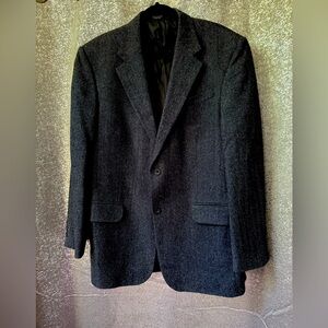 Classic Men’s Navy Sport Coat Barely Worn…Sz 44L